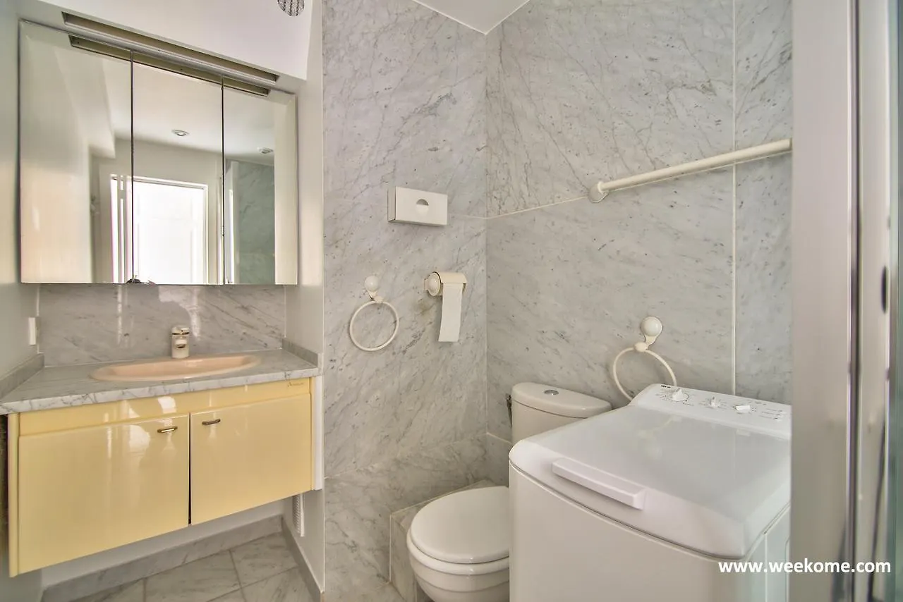Отель Tamanaco Beach Антиб Апартаменты